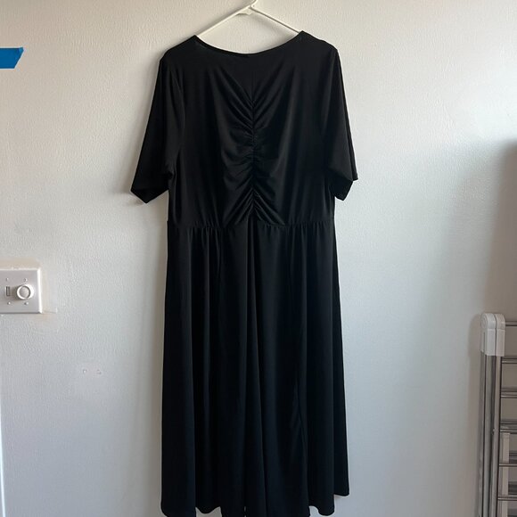 Flattering Torrid Black Dress, Size 2X, Rouched - Picture 4 of 5
